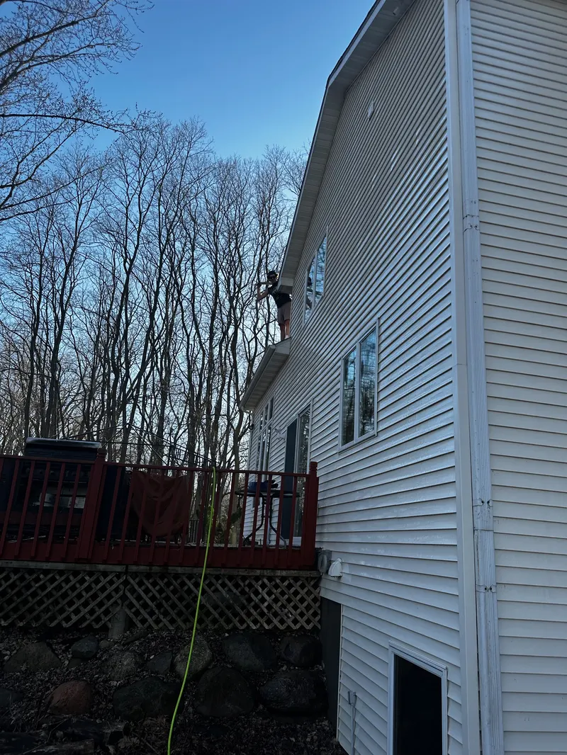 Gutter Cleaning result 2 — The Total Wash Co. Madison WI